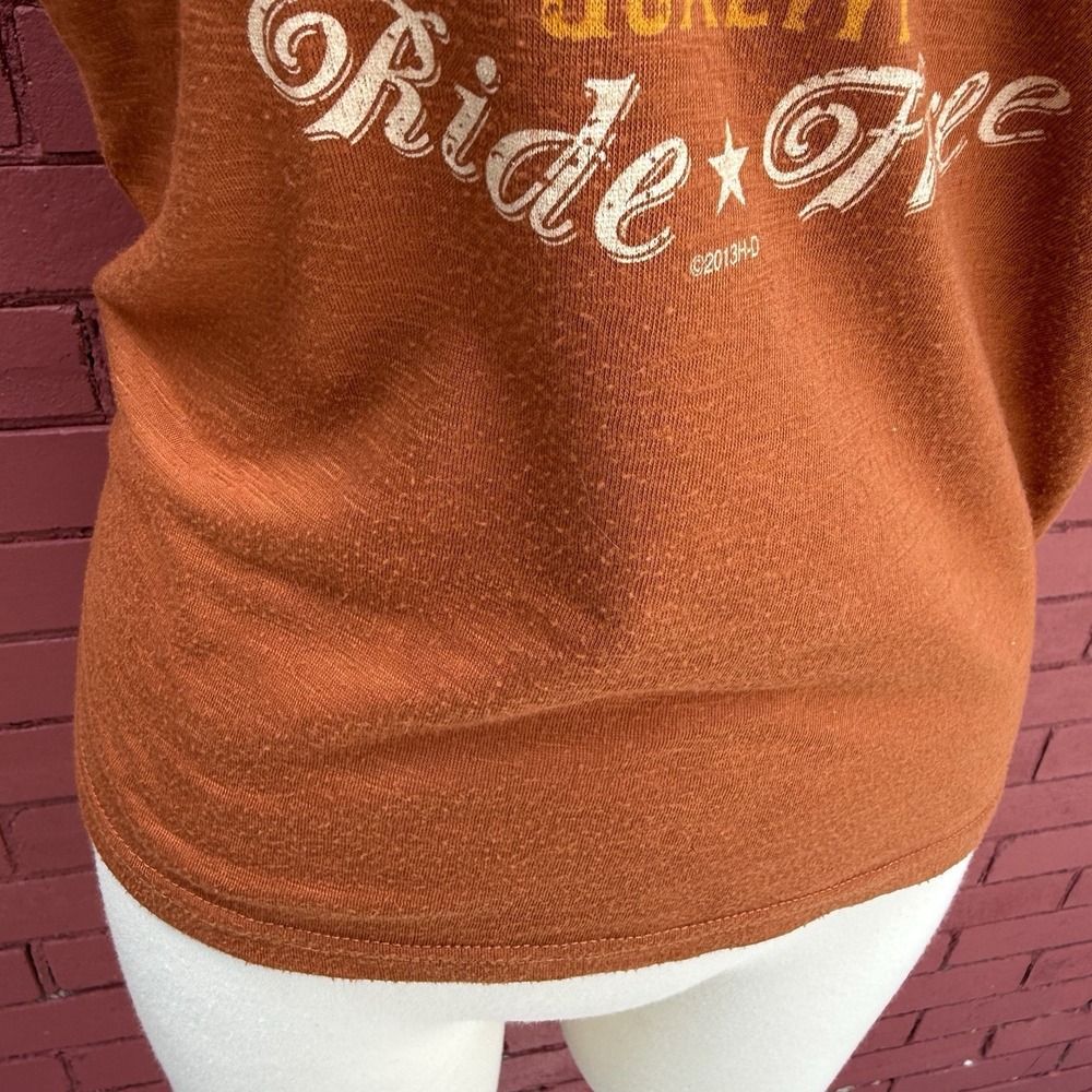Harley Davidson Motorcycles Ride Free Shirt Womens Size Small Orange Tire Wings - Picture 3 of 7